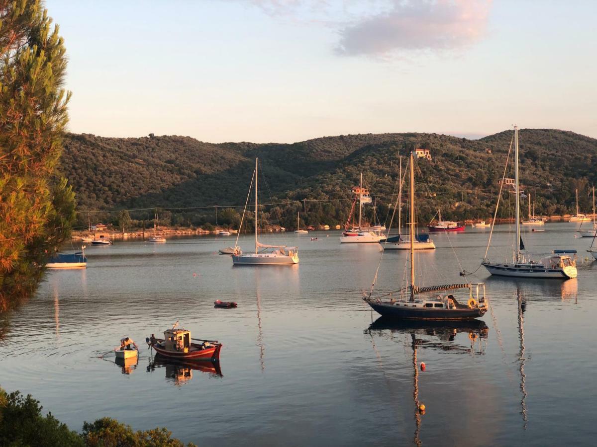 Blue Bay Milina