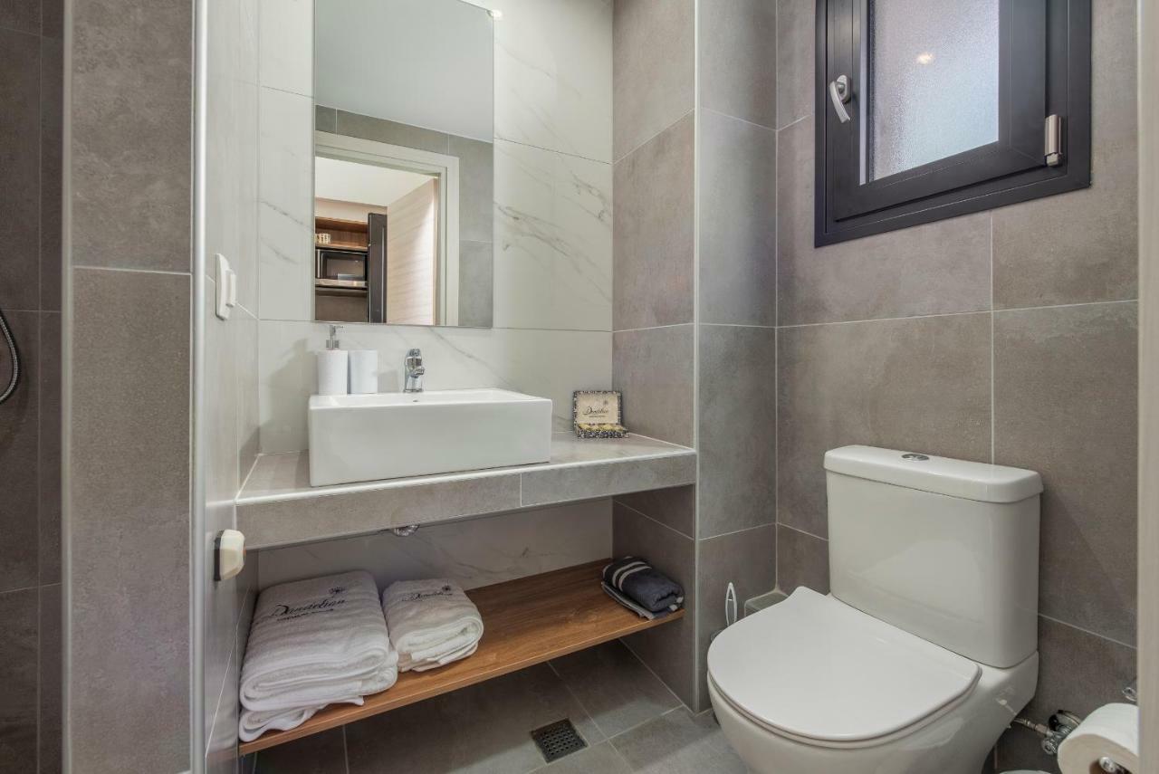 Dandelion Aparthotel 4*