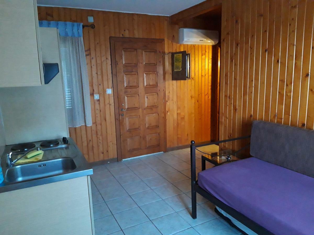 Wooden Nest Apartment