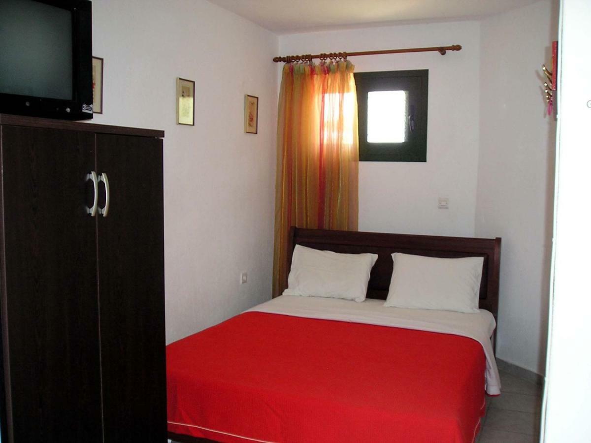 Golden Apartment