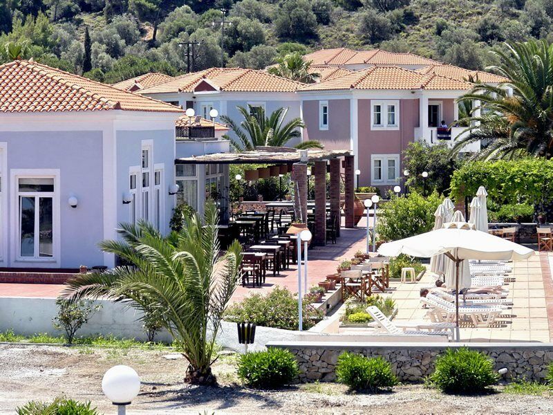 Aparthotel Panselinos 3*