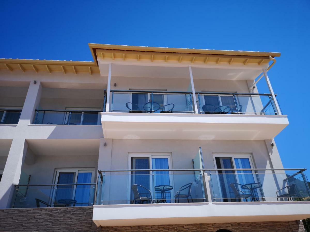 3 Island View Hotel 3*