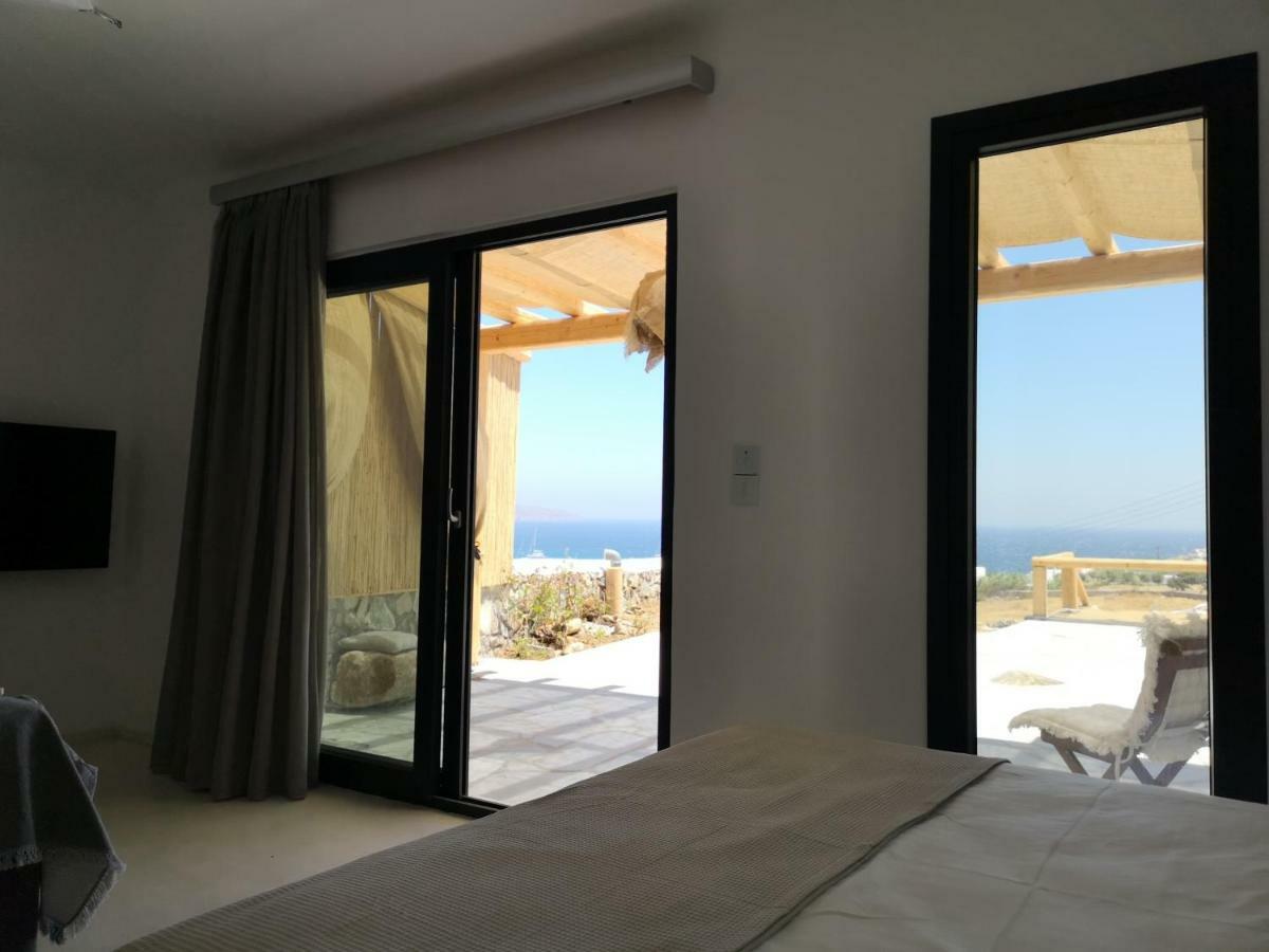 M-vibes Mykonos * Kalafatis