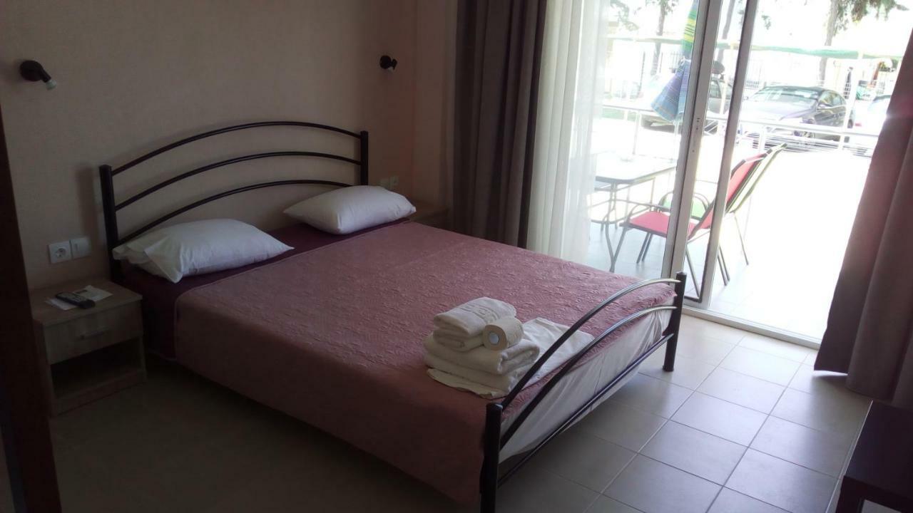 Persefoni & Mezonetes Aparthotel 3*