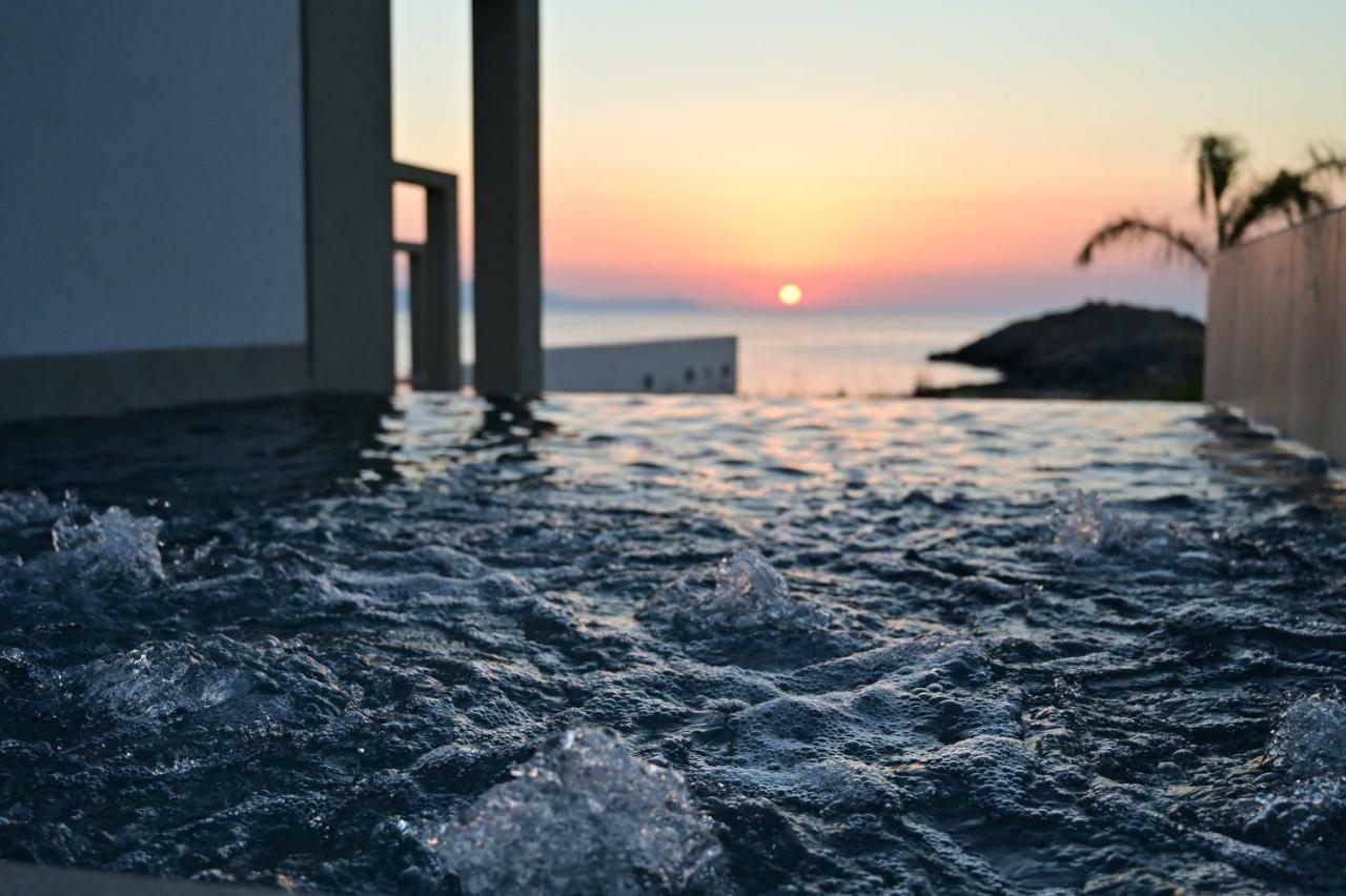 Kavos & Aparthotel