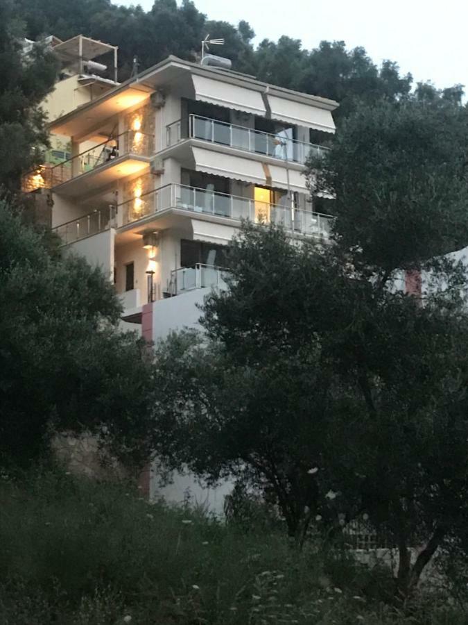 Bianco Boutique * Parga
