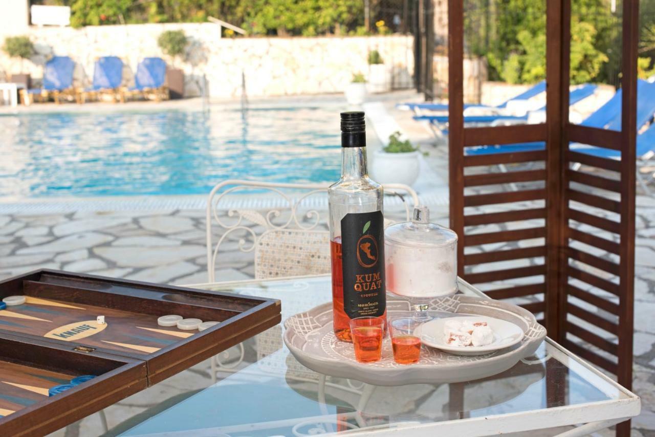 Holidays * Ipsos