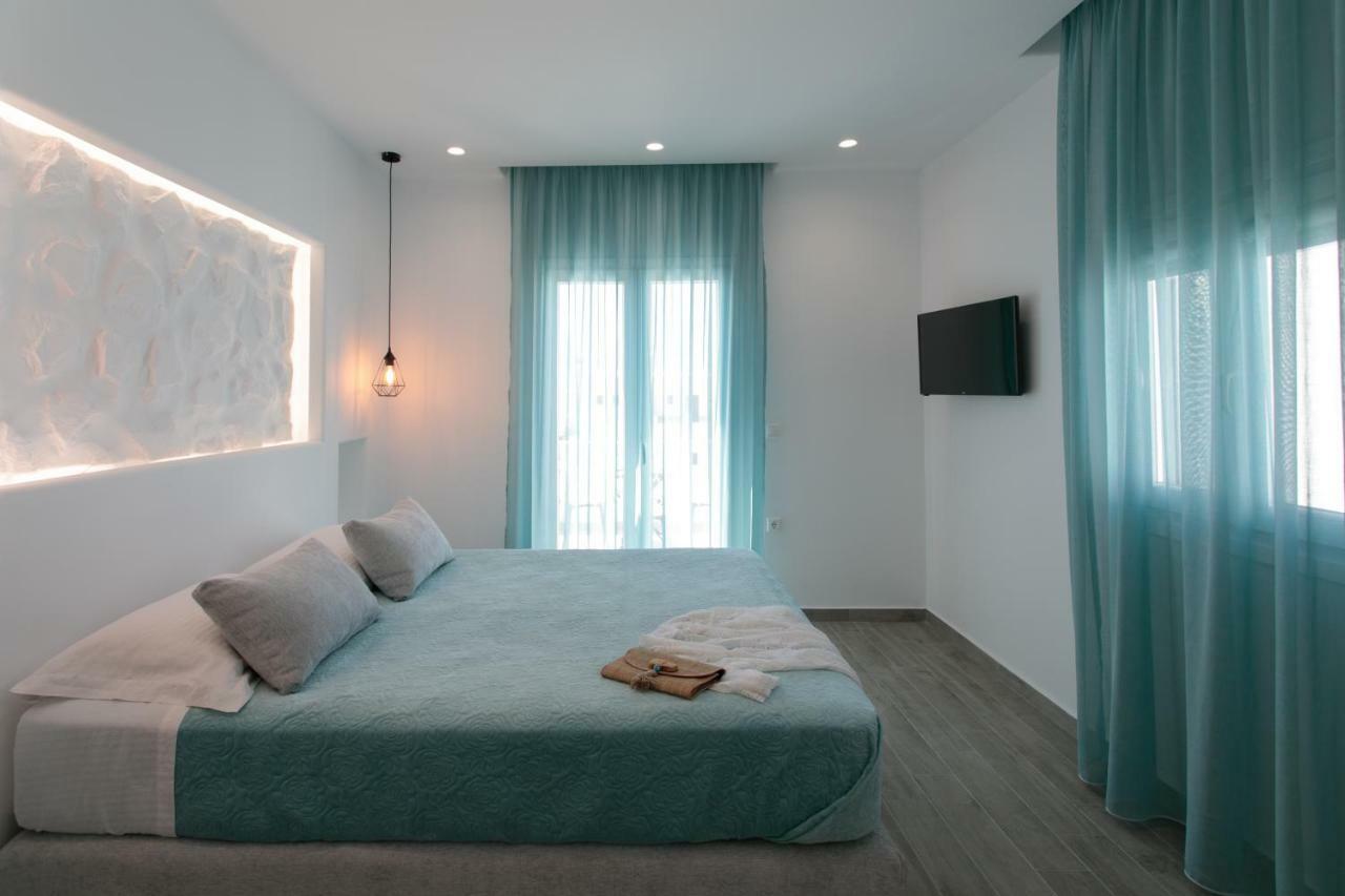 Iades & Apartment *