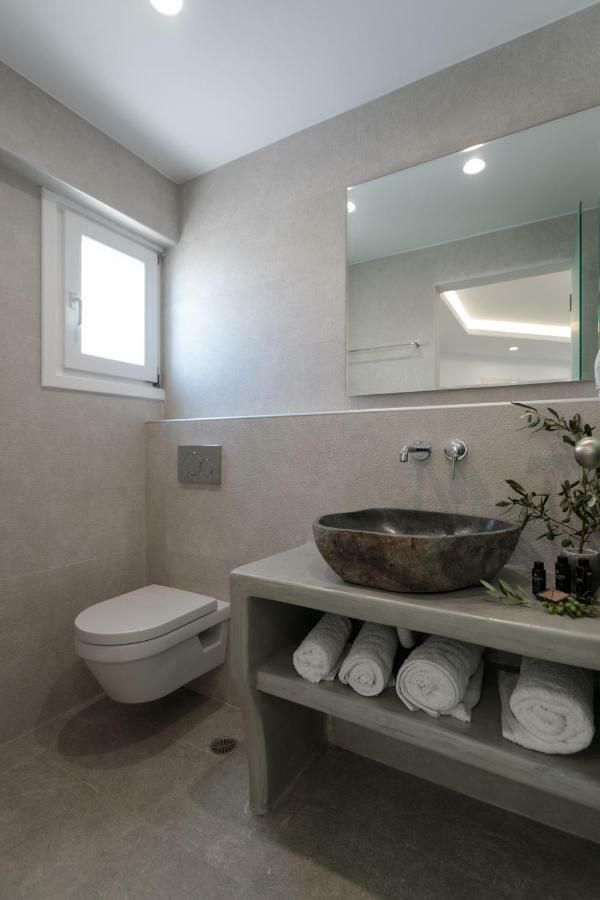 Apartment Iades &