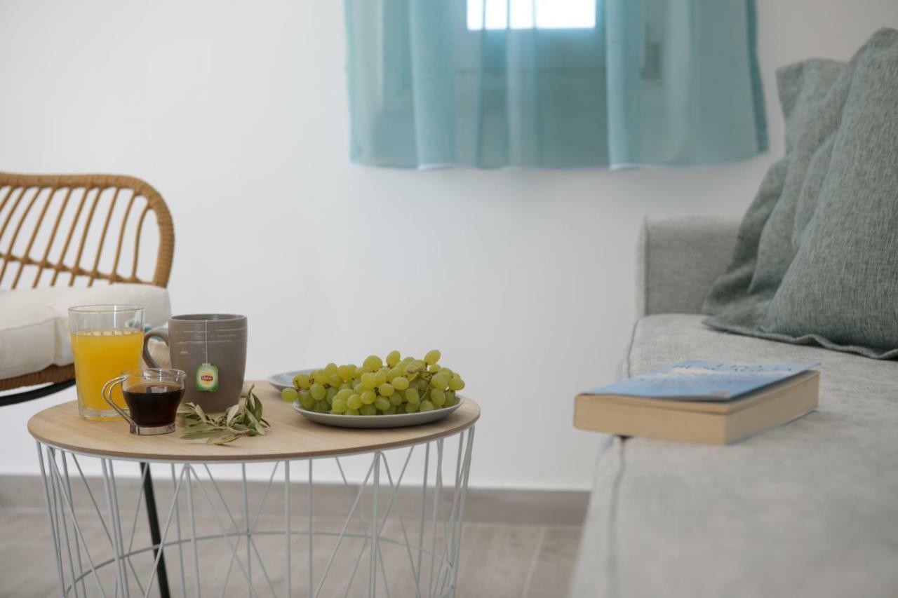 Iades & Apartment Agia Anna (Naxos)