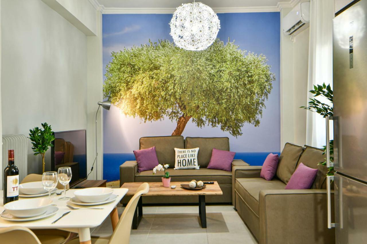 Apartment Fresh & Renovated Next To Metro Station *