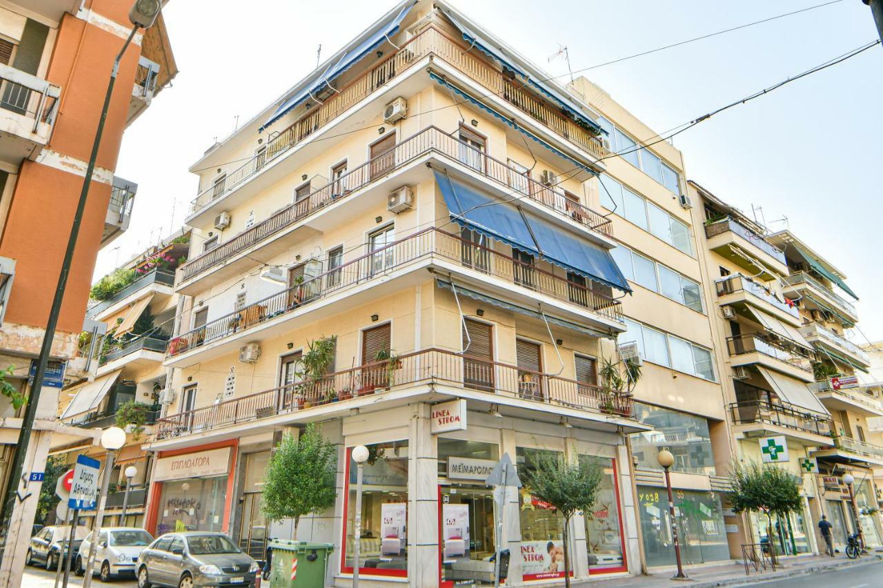 Fresh & Renovated Next To Metro Station