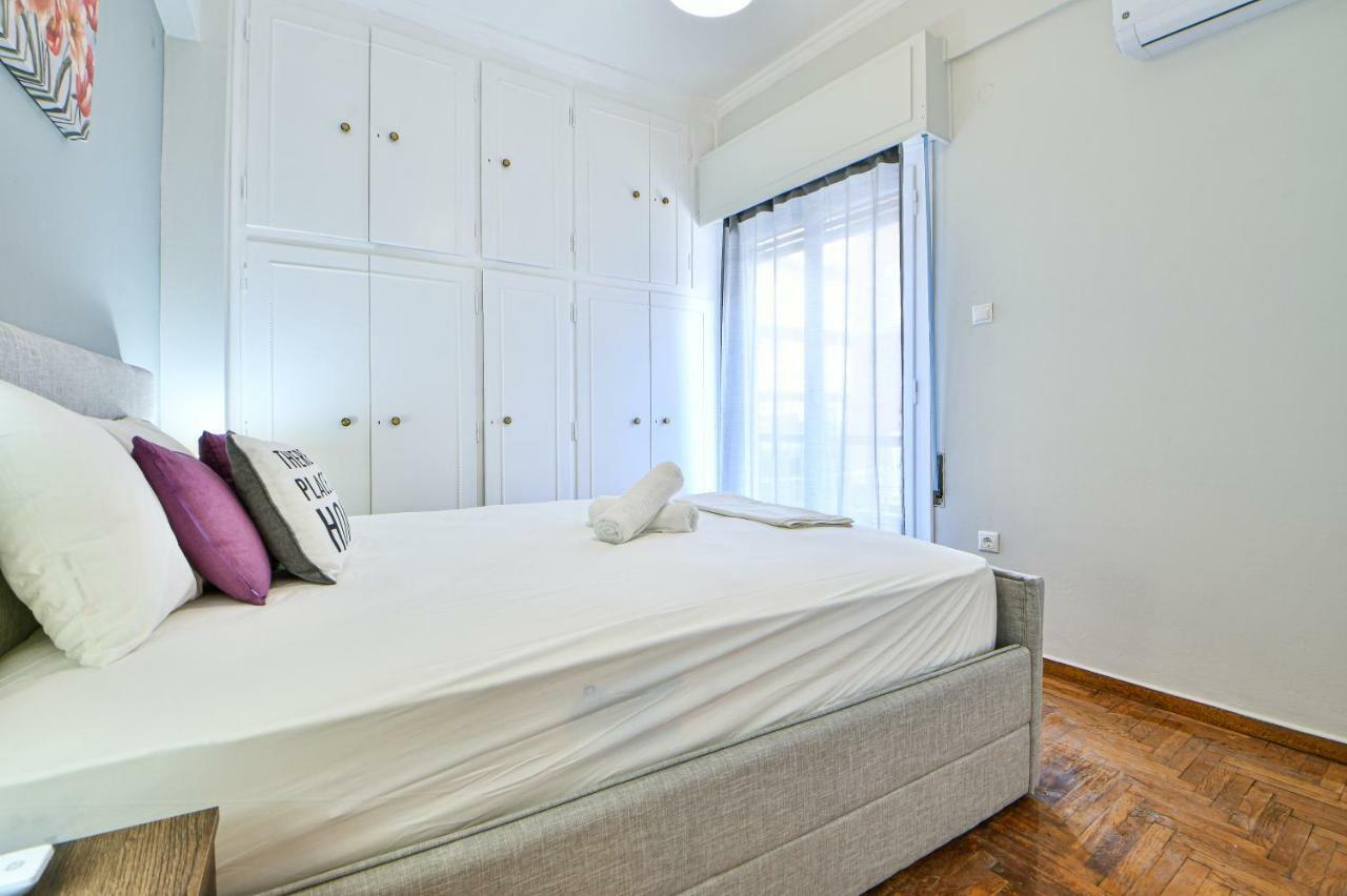 Fresh & Renovated Next To Metro Station *