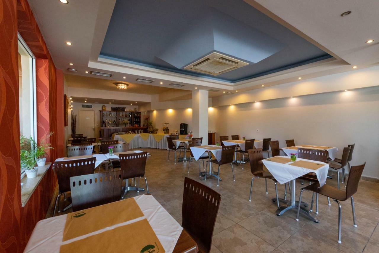 Aparthotel Theoxenia