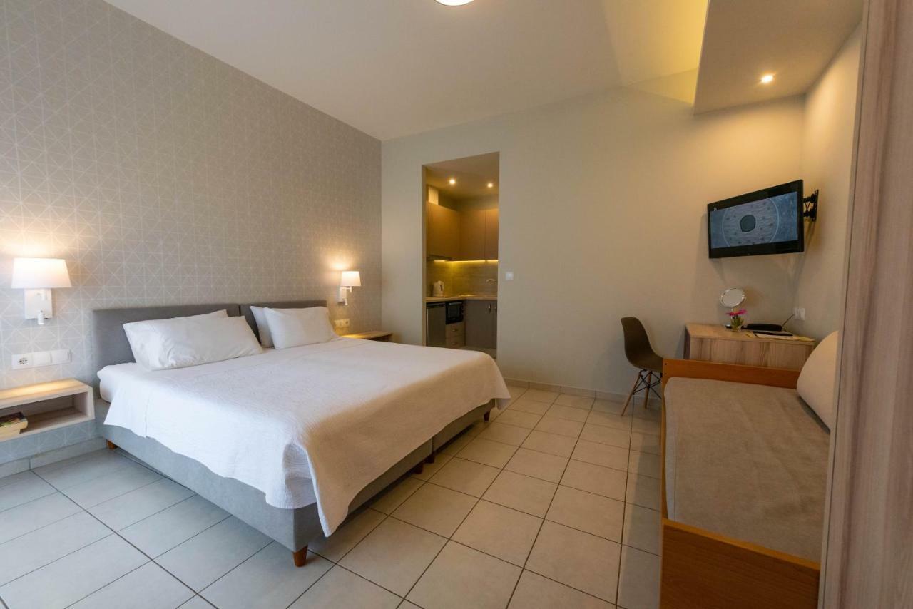 Theoxenia Aparthotel 2*