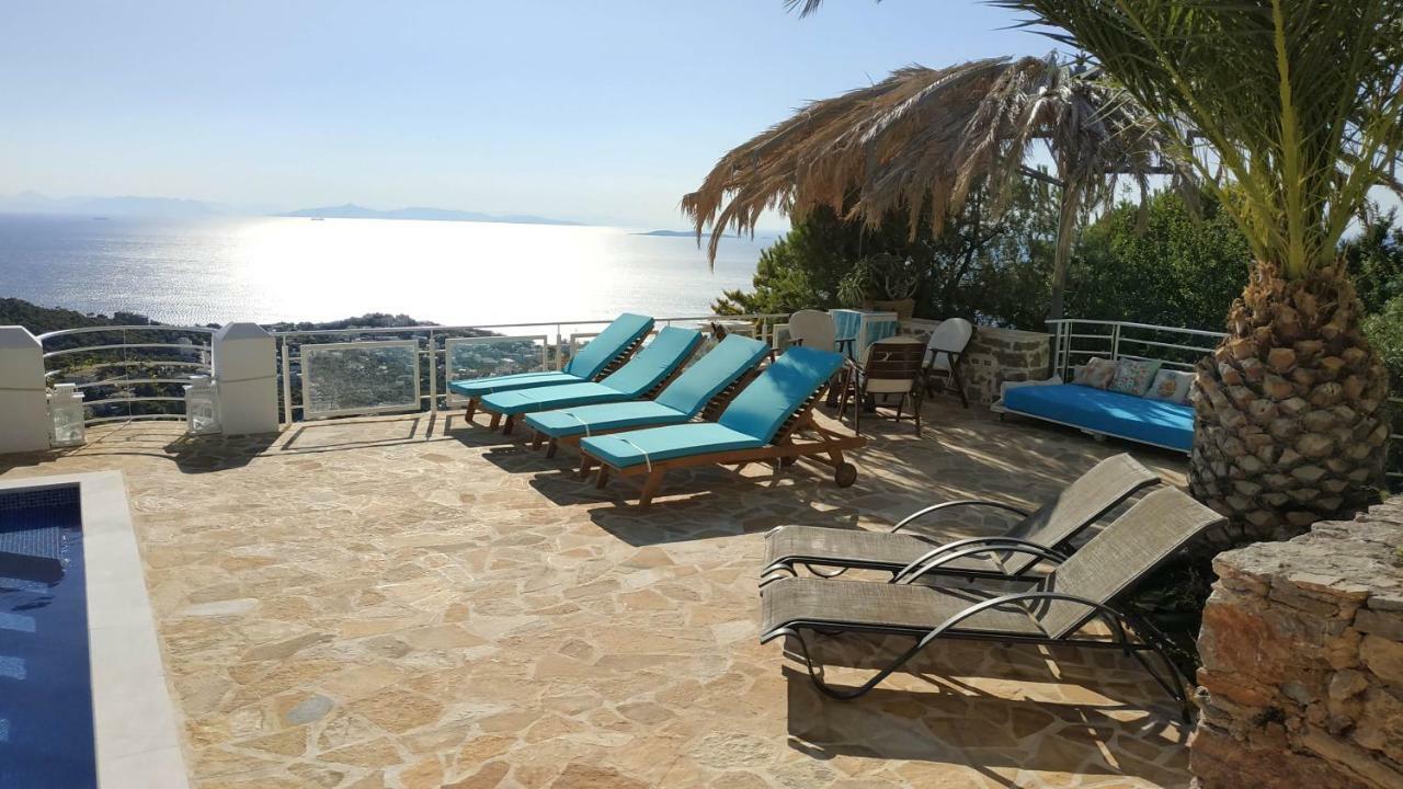 Infinity Blue Saronida