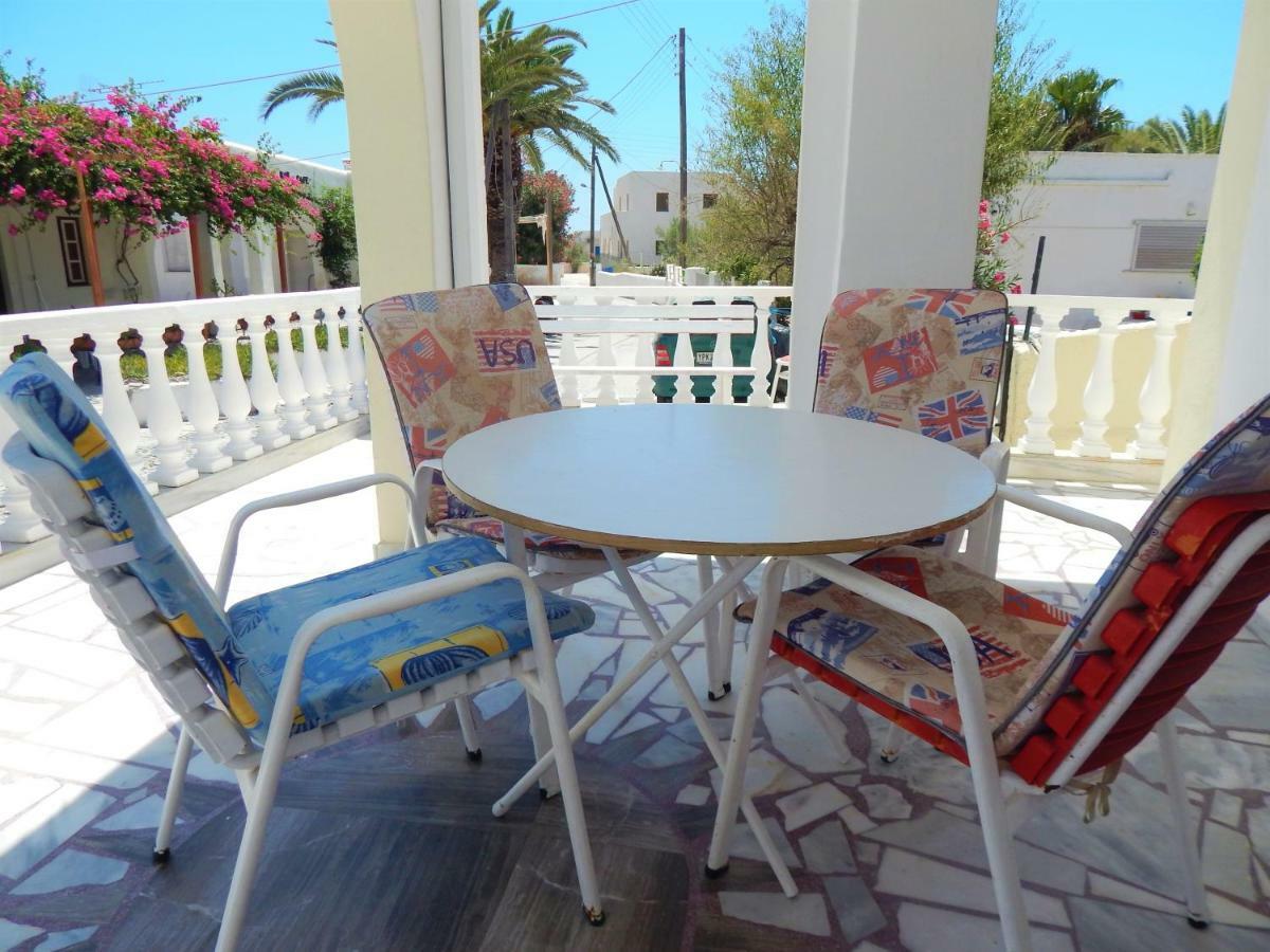 Evelina Pension: Diverse Near Black Guest house *