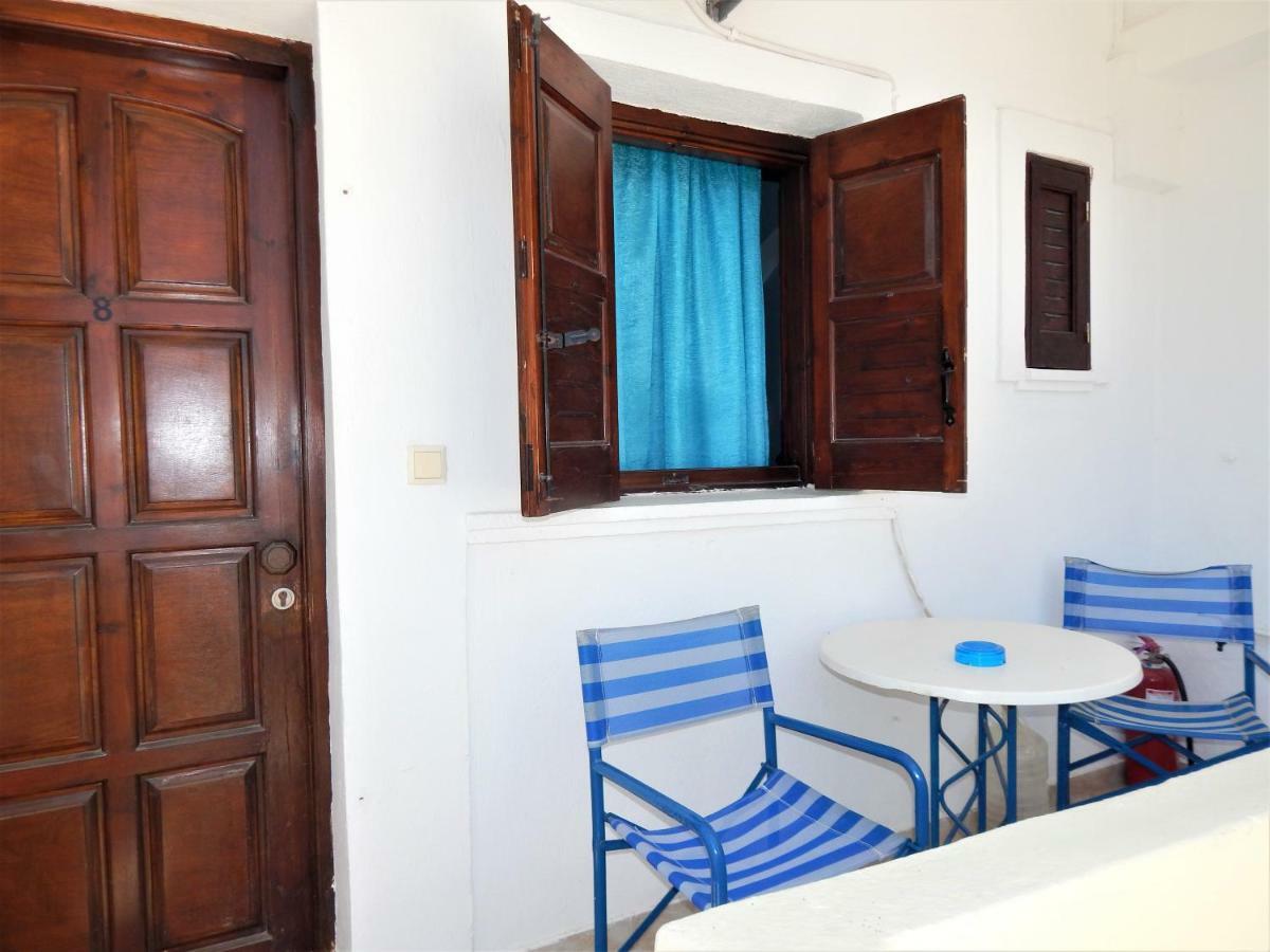 Guest house Evelina Pension: Diverse Near Black Perissa (Santorini)