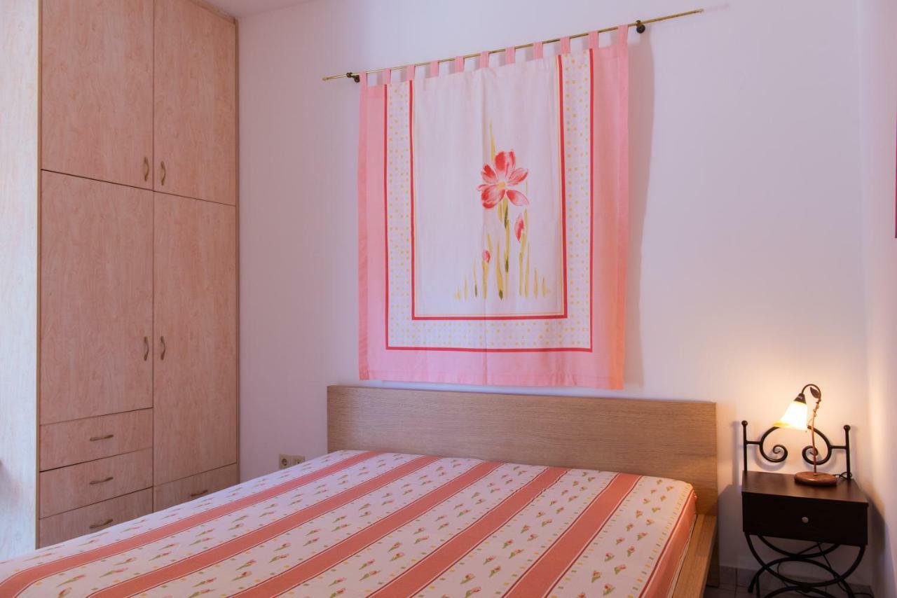Guest house Arhontou