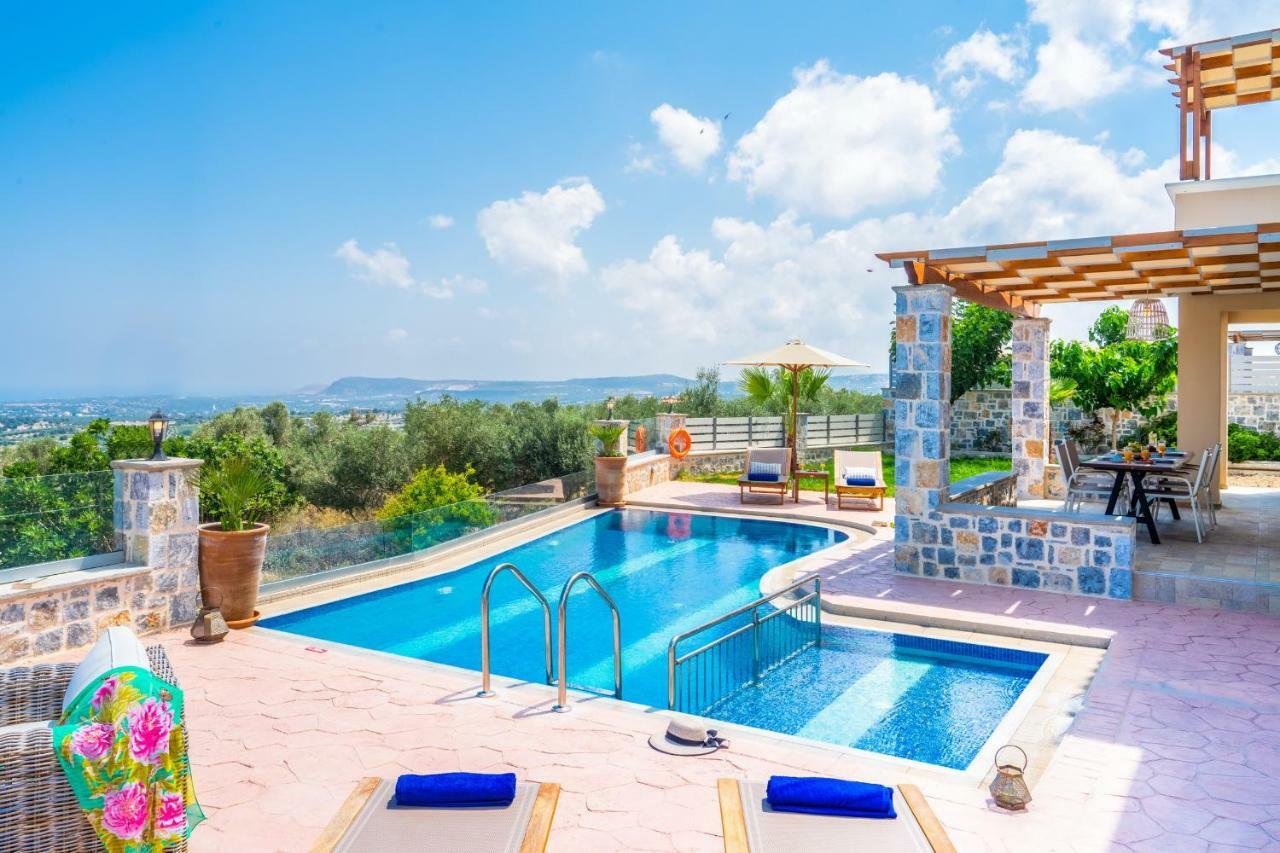 Holiday home New Kantifes 4 Families Or Couples With Private Pool & Bbq