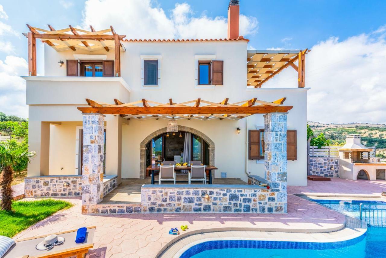Holiday home New Kantifes 4 Families Or Couples With Private Pool & Bbq Kirianna