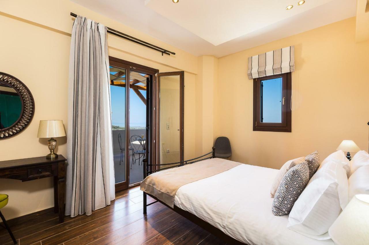 Holiday home New Kantifes 4 Families Or Couples With Private Pool & Bbq Kirianna