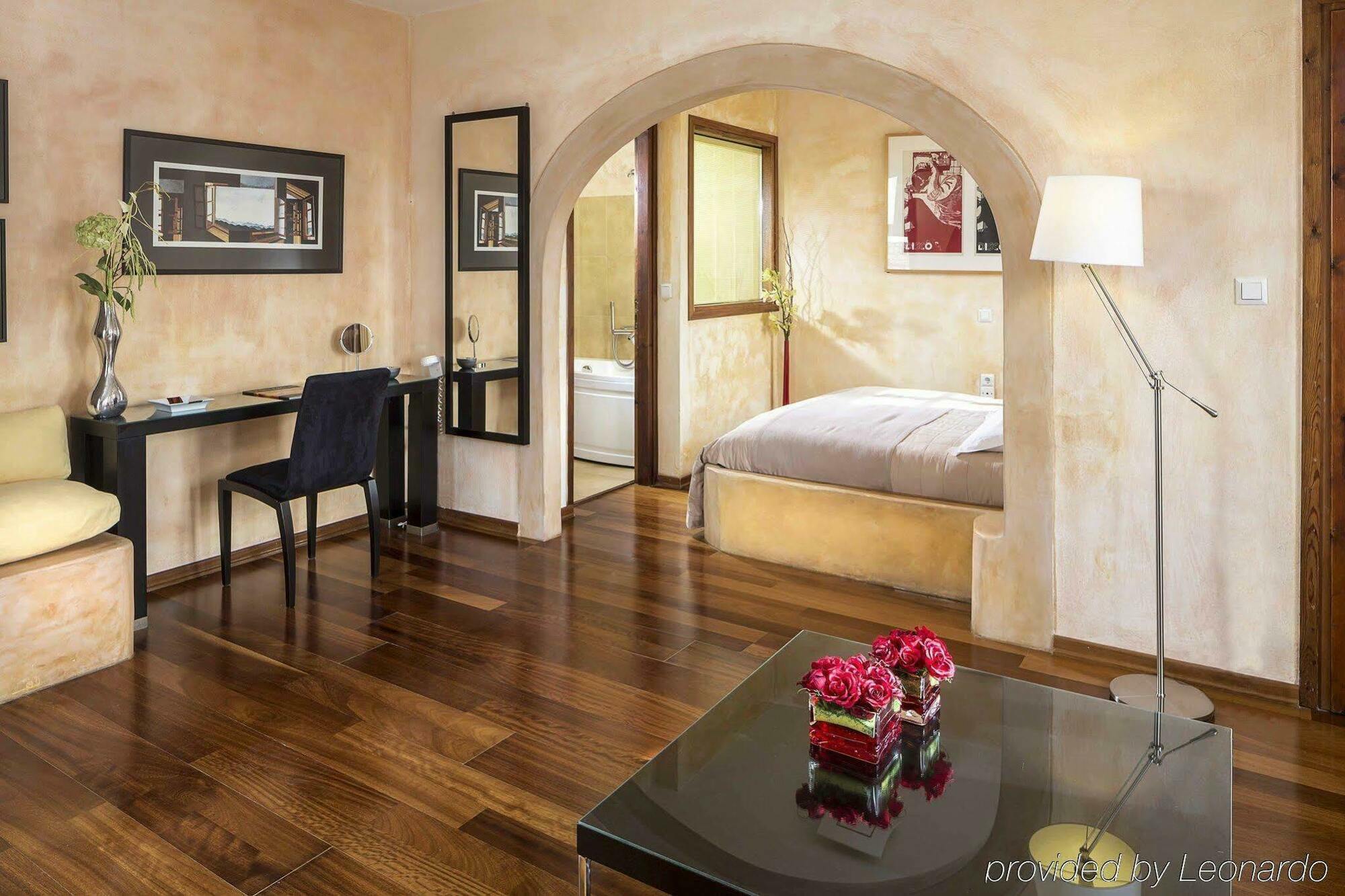 The Petra, Small Luxury Of The World Grikos Bay (Patmos)