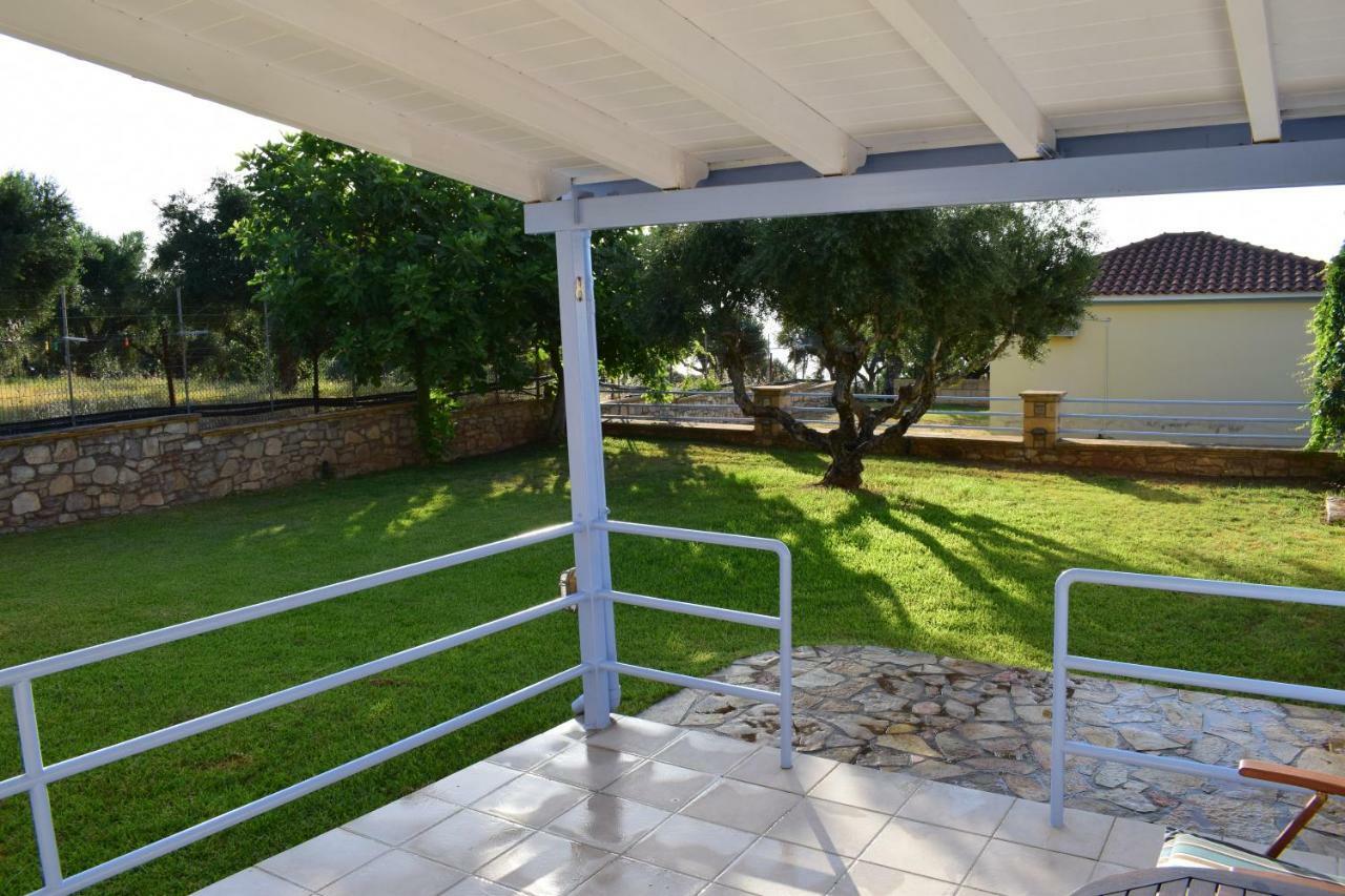 Alexandros Seaside Family & - Paradise, 7' From Petalidi