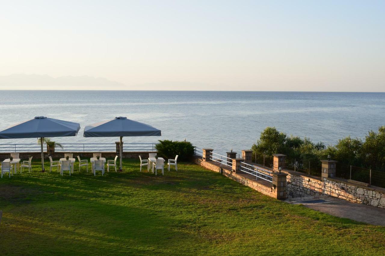 Alexandros Seaside Family & - Paradise, 7' From Petalidi Kalamaki (Messinia)