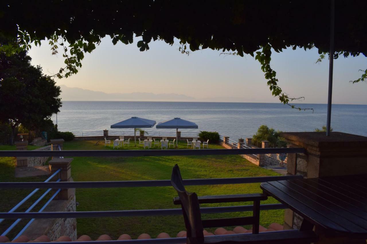 Alexandros Seaside Family & - Paradise, 7' From Petalidi
