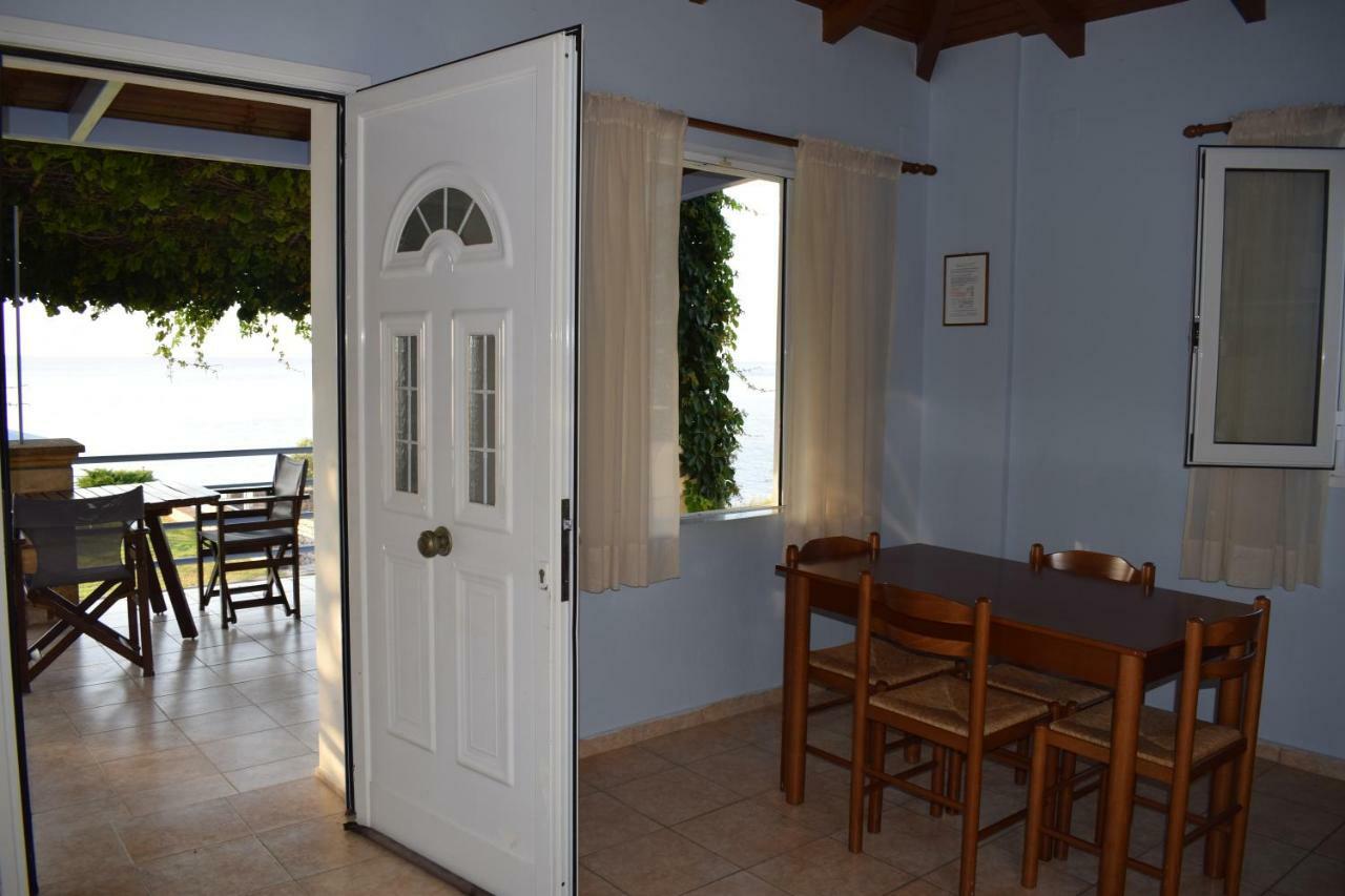 Alexandros Seaside Family & - Paradise, 7' From Petalidi Kalamaki (Messinia)