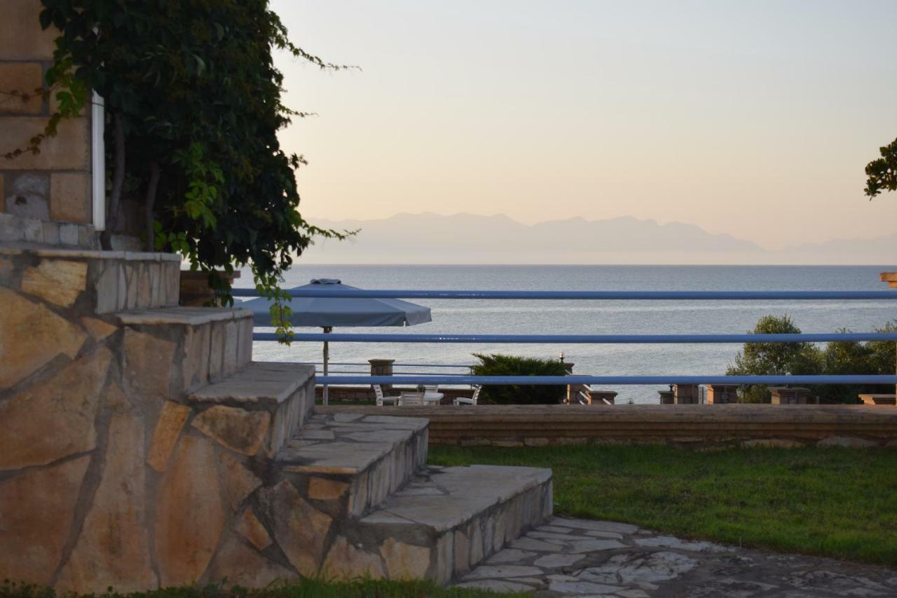 Alexandros Seaside Family & - Paradise, 7' From Petalidi Apartment *