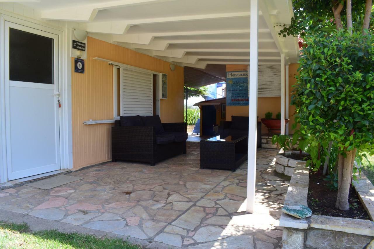 Alexandros Seaside Family & - Paradise, 7' From Petalidi Apartment Kalamaki (Messinia)