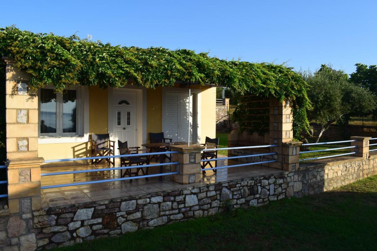 Apartment Alexandros Seaside Family & - Paradise, 7' From Petalidi