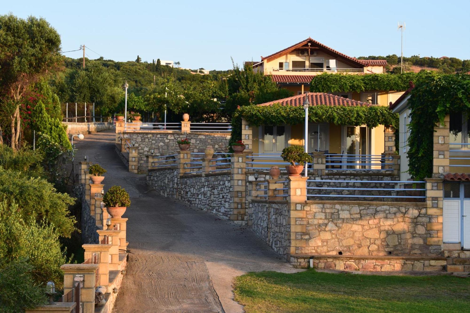 Alexandros Seaside Family & - Paradise, 7' From Petalidi * Kalamaki (Messinia)
