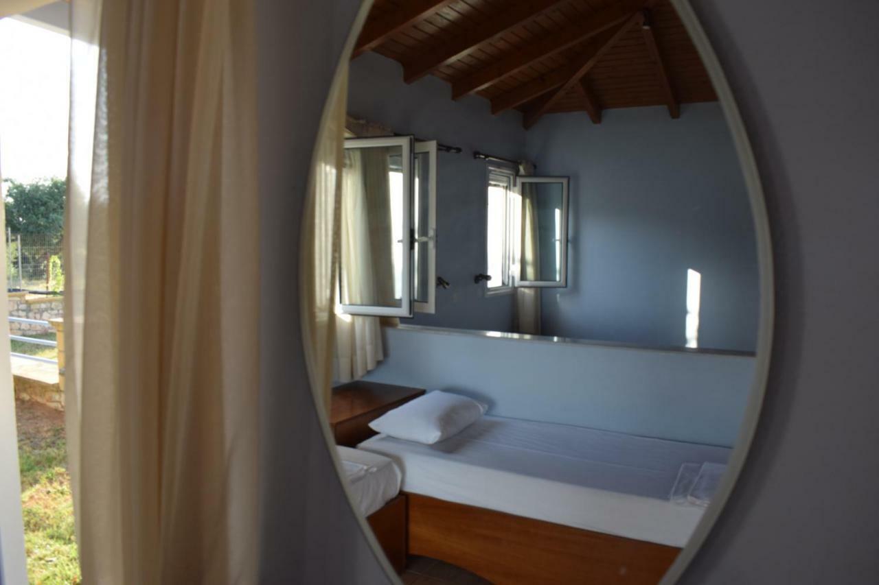 Alexandros Seaside Family & - Paradise, 7' From Petalidi Apartment Kalamaki (Messinia)
