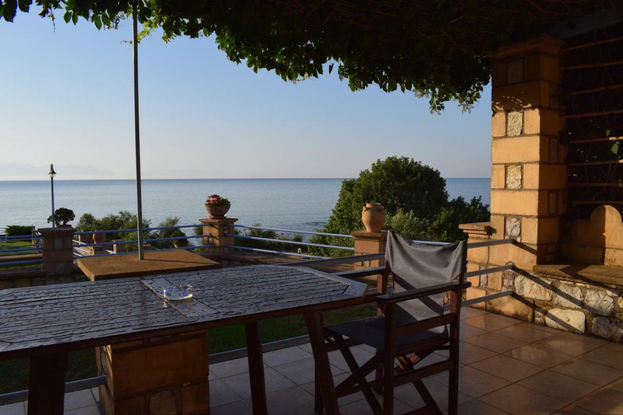 Apartment Alexandros Seaside Family & - Paradise, 7' From Petalidi