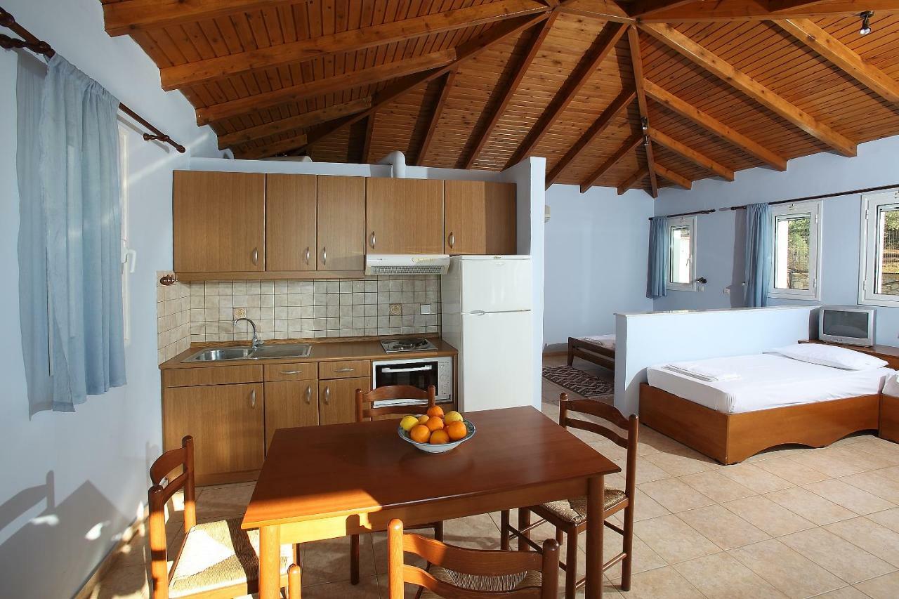 Alexandros Seaside Family & - Paradise, 7' From Petalidi Apartment *