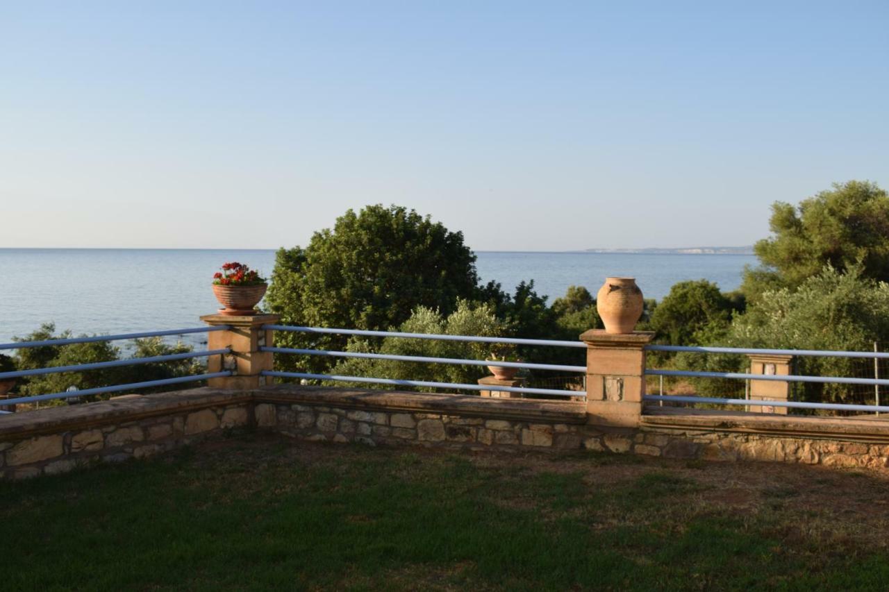 Alexandros Seaside Family & - Paradise, 7' From Petalidi Kalamaki (Messinia)