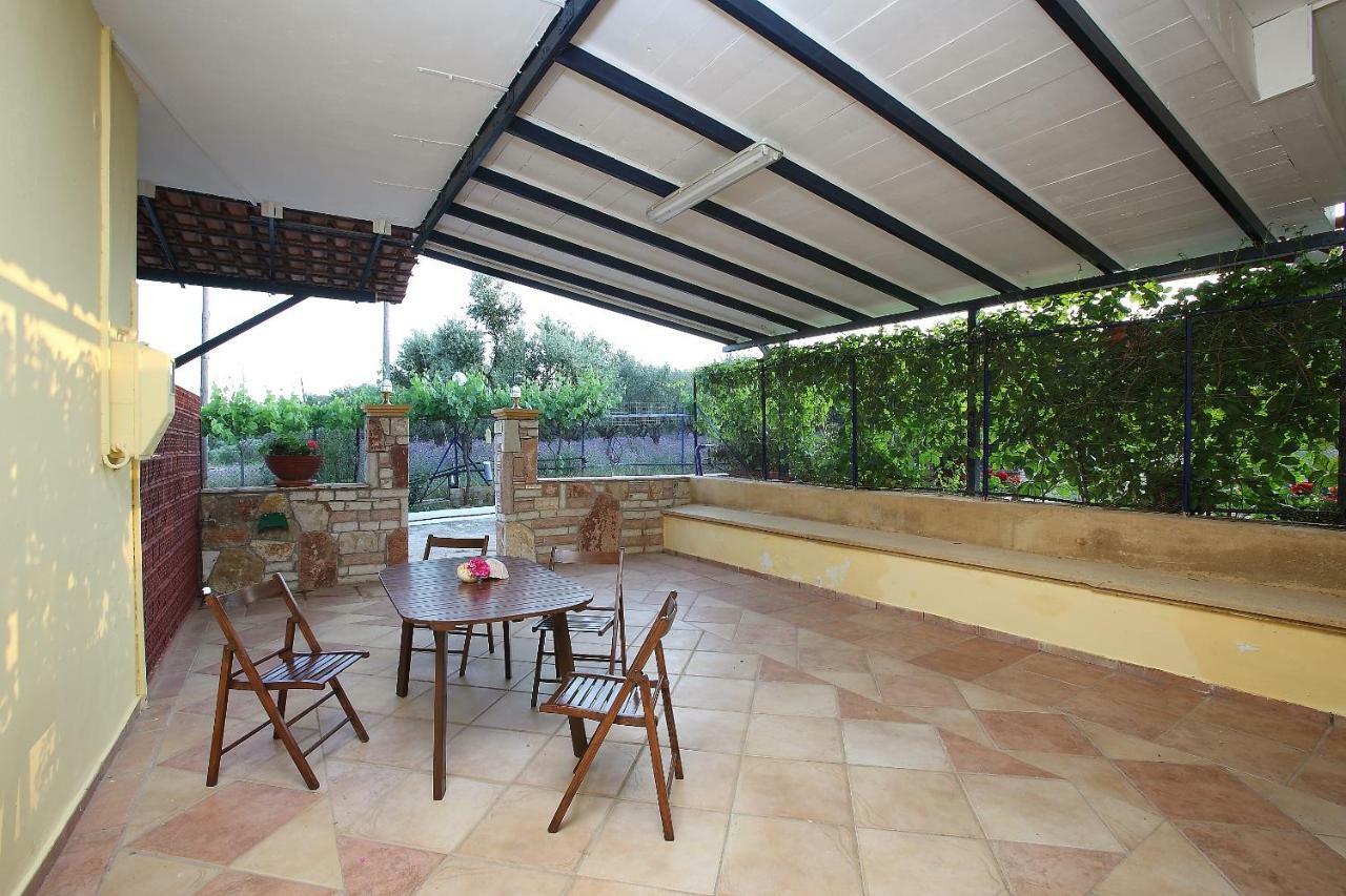 Alexandros Seaside Family & - Paradise, 7' From Petalidi Apartment Kalamaki (Messinia)