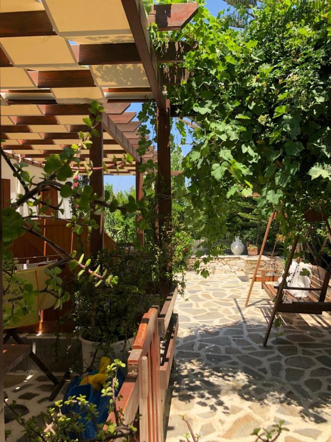 Batistas Naousa (Paros)