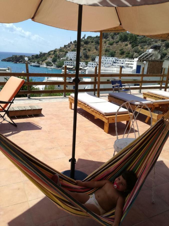 Oasis Hotel 2*