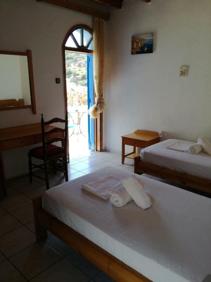 Oasis Hotel Loutro