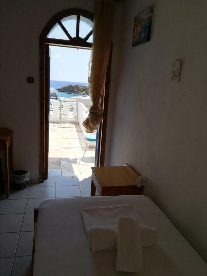 Oasis Hotel