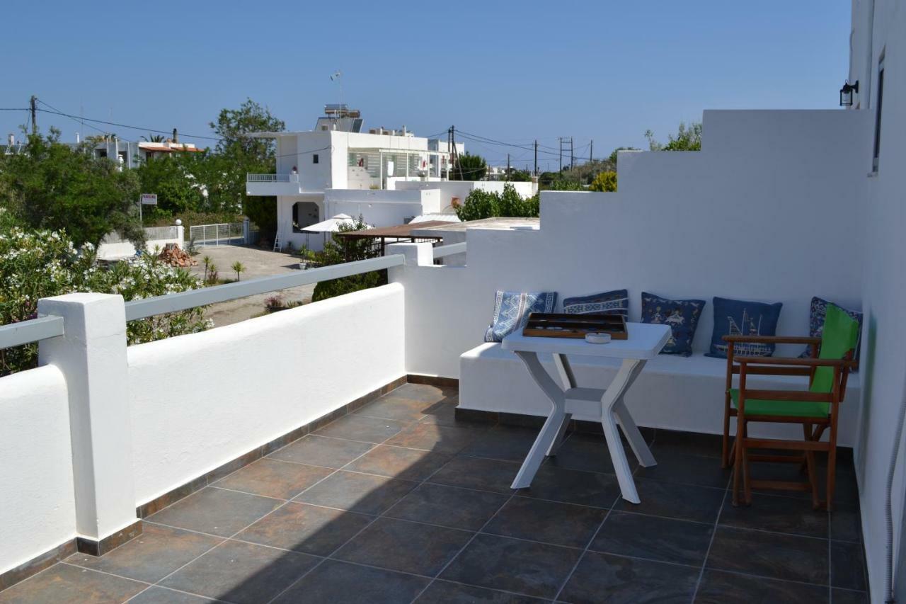Koxilas Studios * Skyros