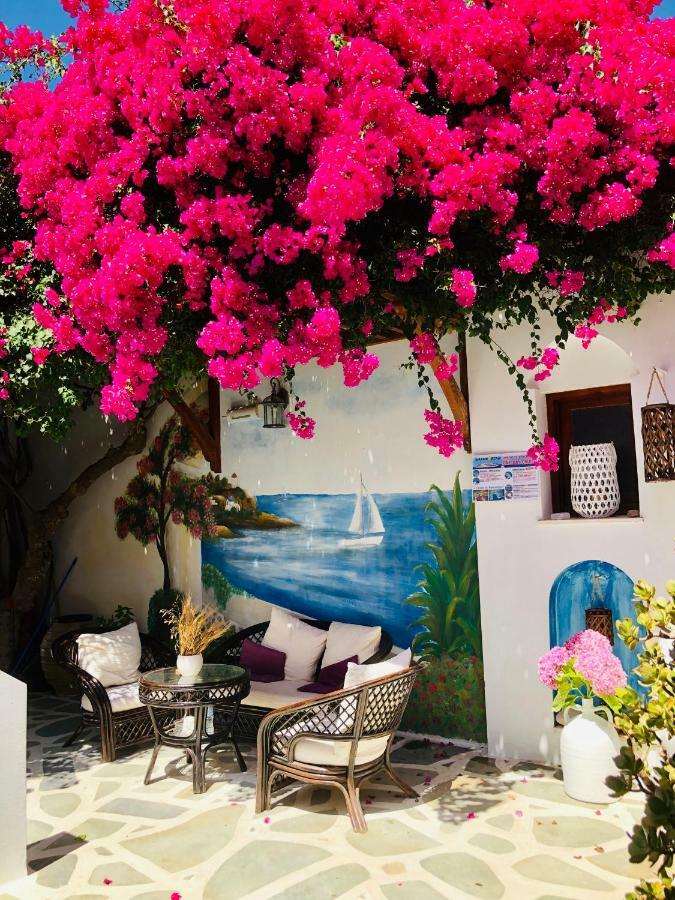 Batistas * Naousa (Paros)