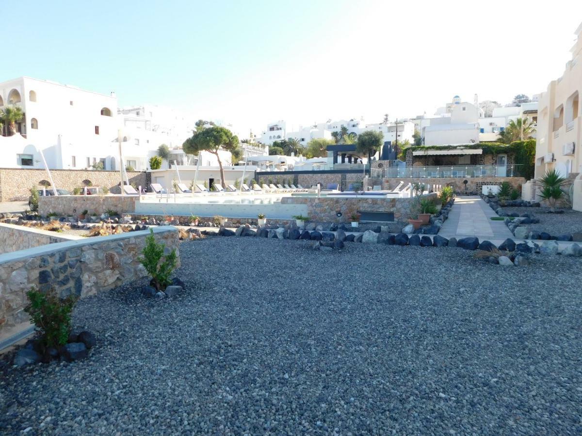 Blue Horizon * Fira (Santorini)