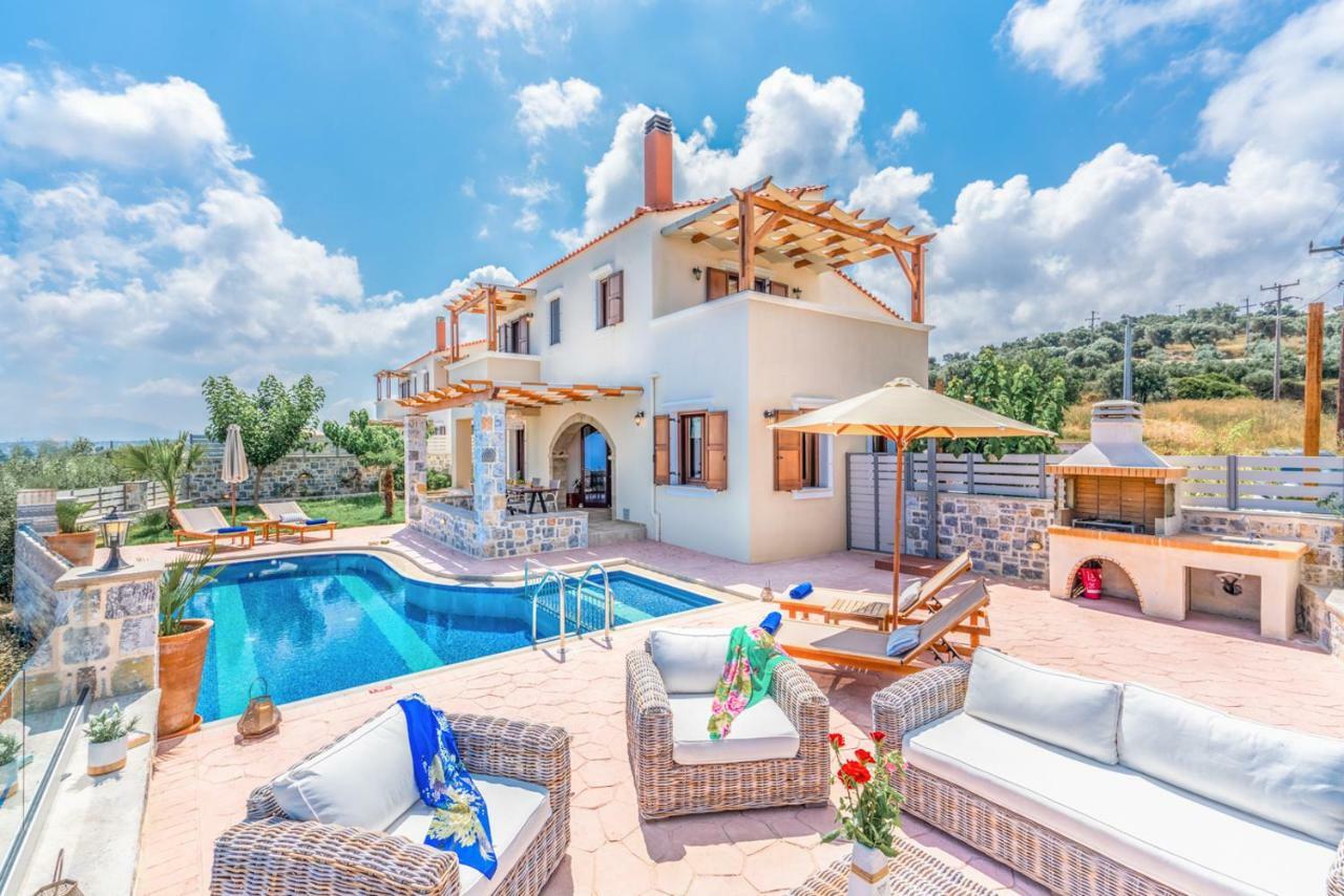 New Kantifes 4 Families Or Couples With Private Pool & Bbq Holiday home Kirianna