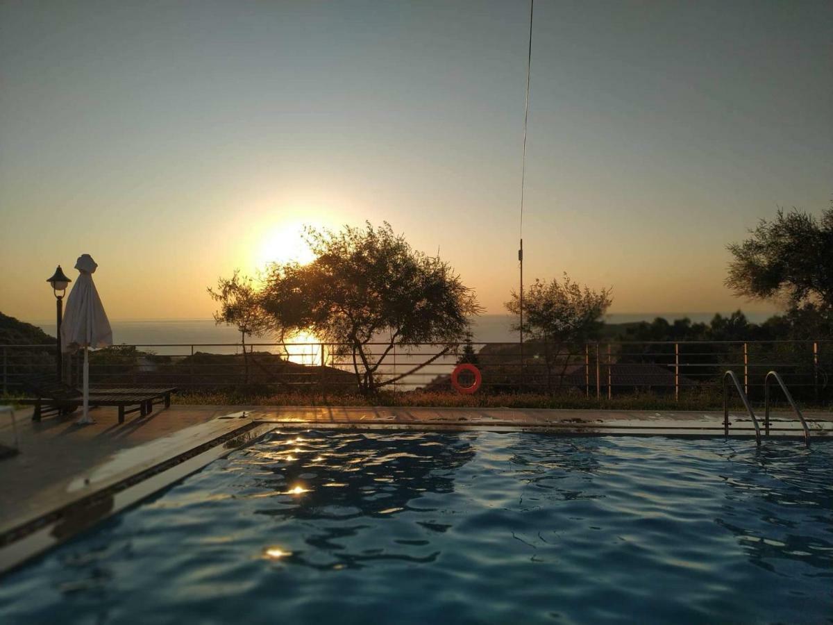 Apartment Molivos Sunset