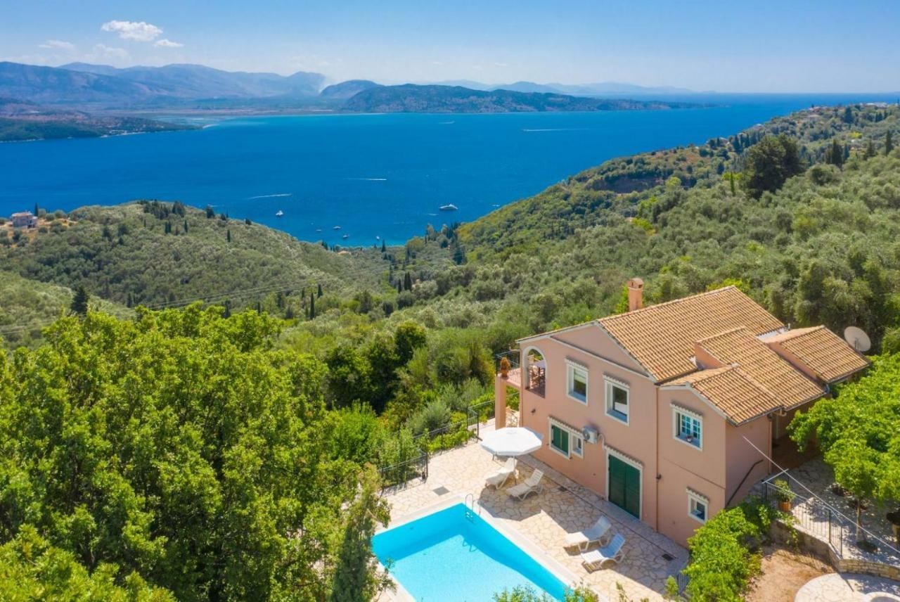 Villa Eleni *